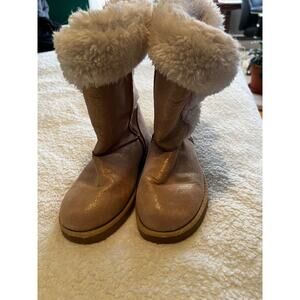Girls size 3 Lossics Faux Fur Boots